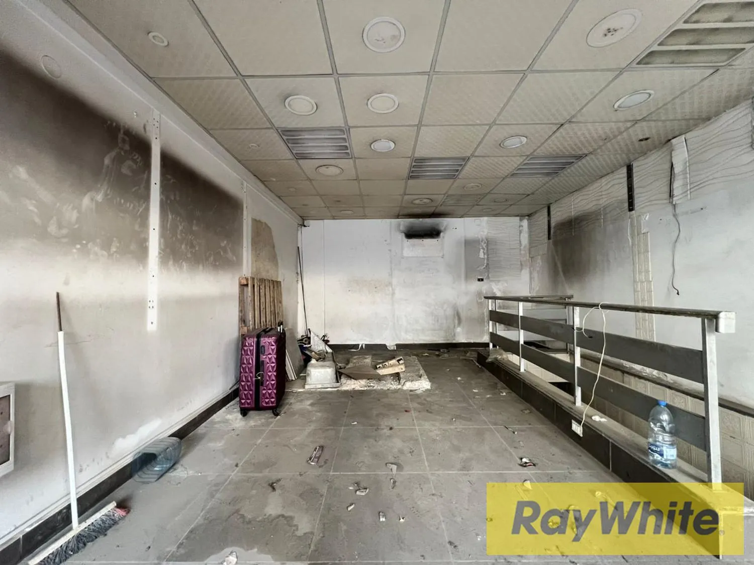 Prime Shop For Rent In Sakiet El Janzeer — photo 4