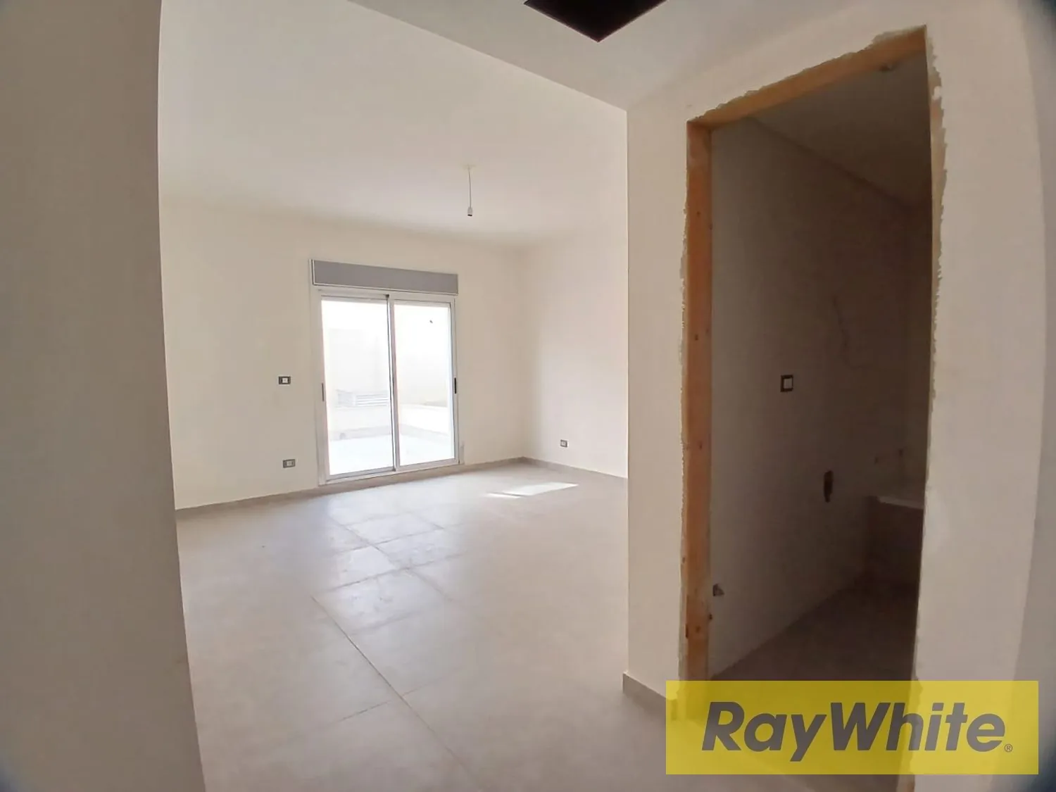 Apartment With Roof For Sale In Beit El Kiko — الصورة 2