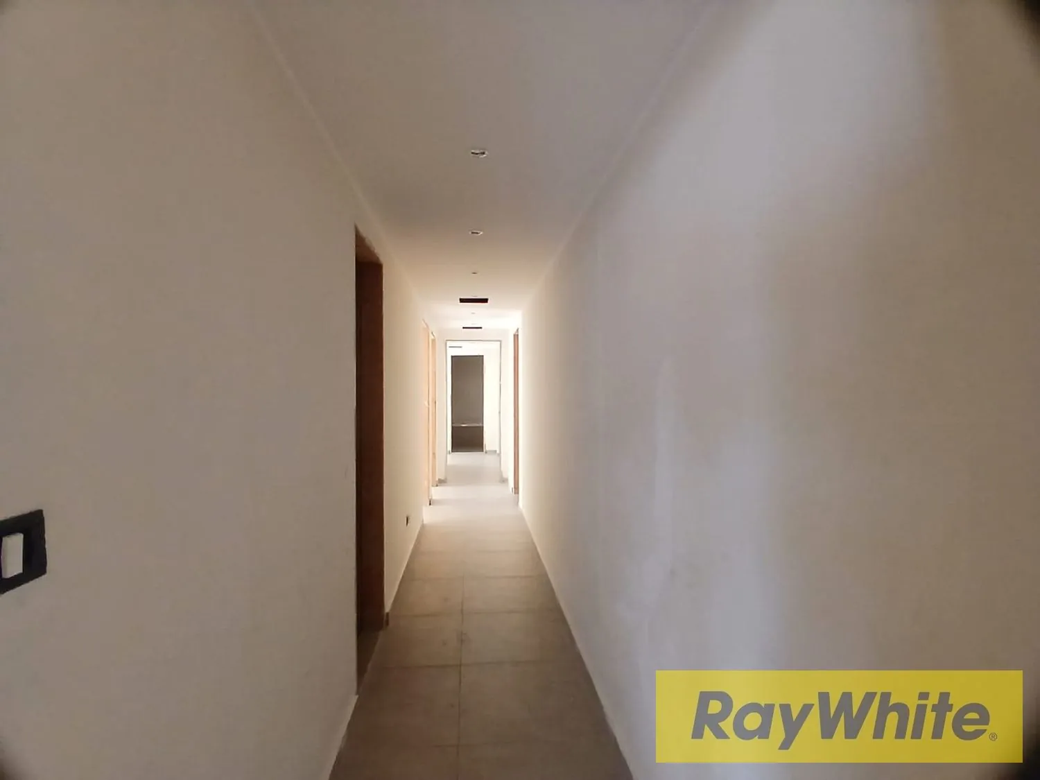 Apartment With Roof For Sale In Beit El Kiko — الصورة 3