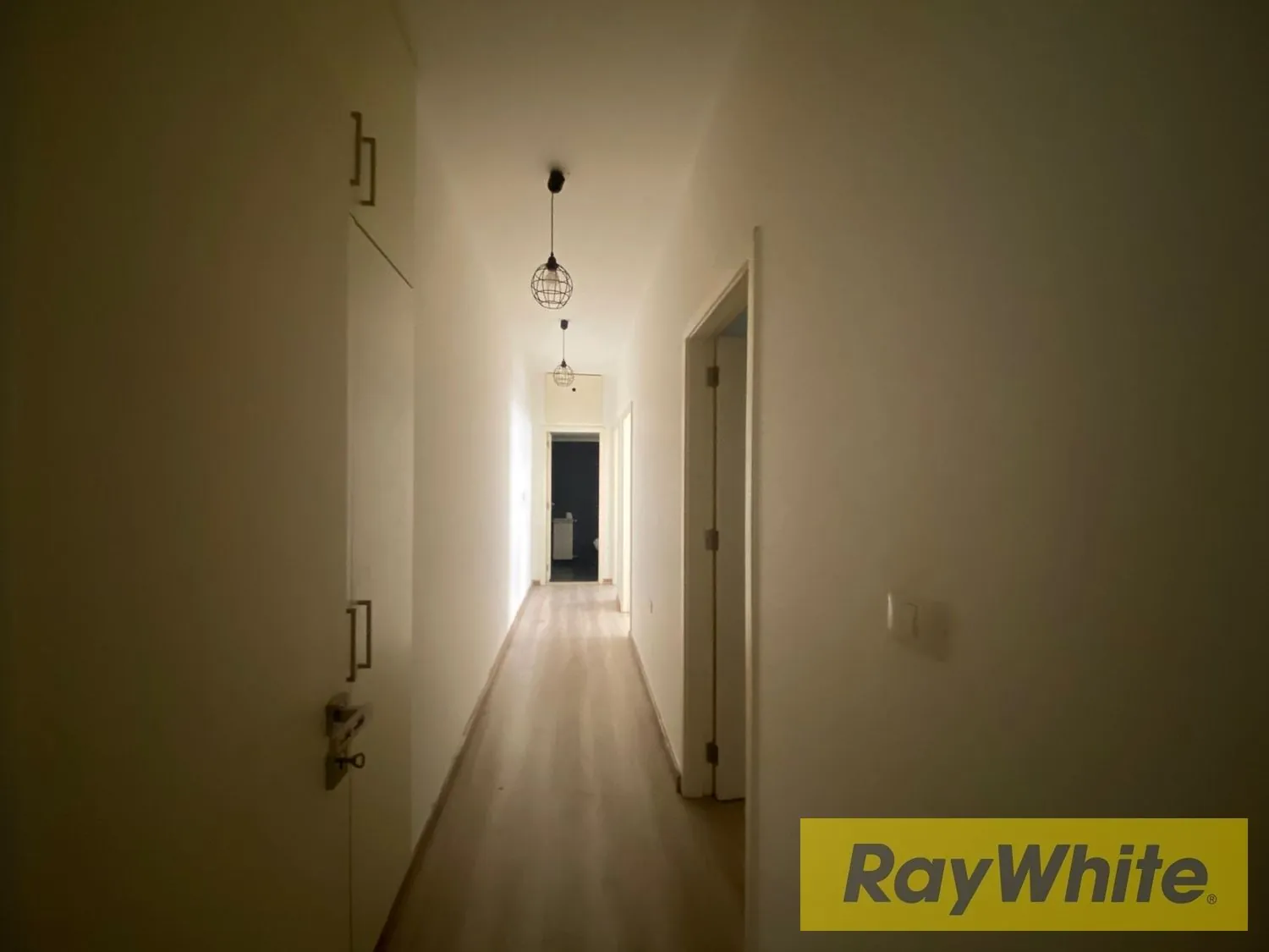 Fully Furnished Apartment For Sale In Dbayeh — الصورة 4