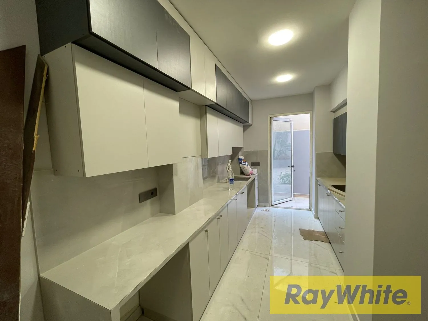 Apartment For Sale In Achrafieh Fassouh With Terrace — photo 5