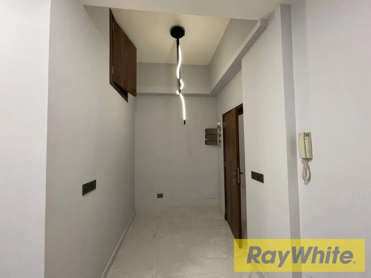 Apartment For Rent In Achrafieh Fassouh With Terrace — photo 2