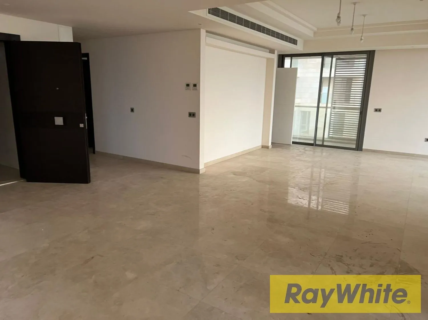 Luxury Rooftop Penthouse For Sale – Waterfront — الصورة 5