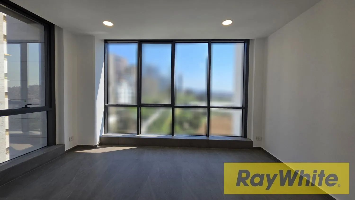 Office For Sale In Horch Tabet — الصورة 3
