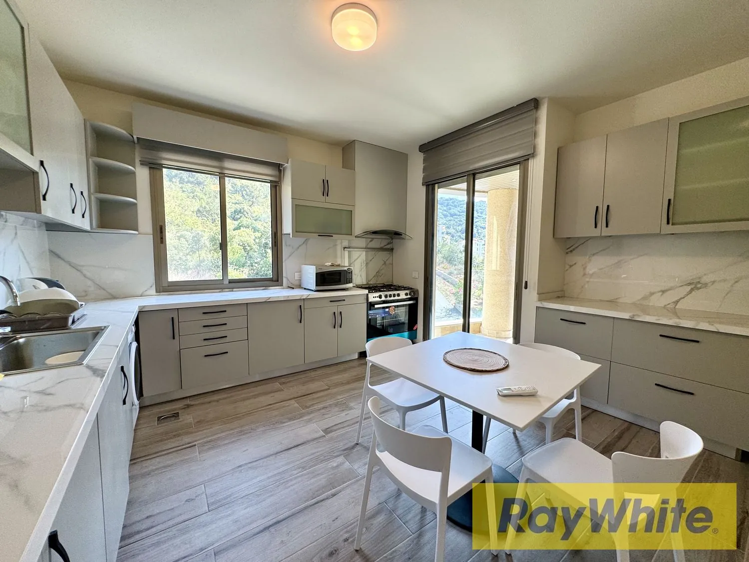 Fully Furnished Simplex For Rent In Ain Saadeh | 250 Sqm | Comfortable Modern Living — photo 5
