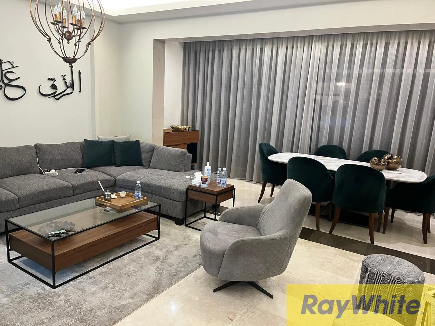 Apartment For Sale In Sanayeh