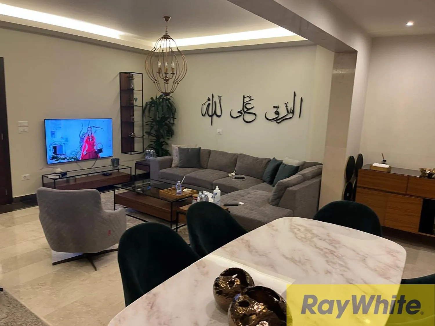 Apartment For Sale In Sanayeh — الصورة 5