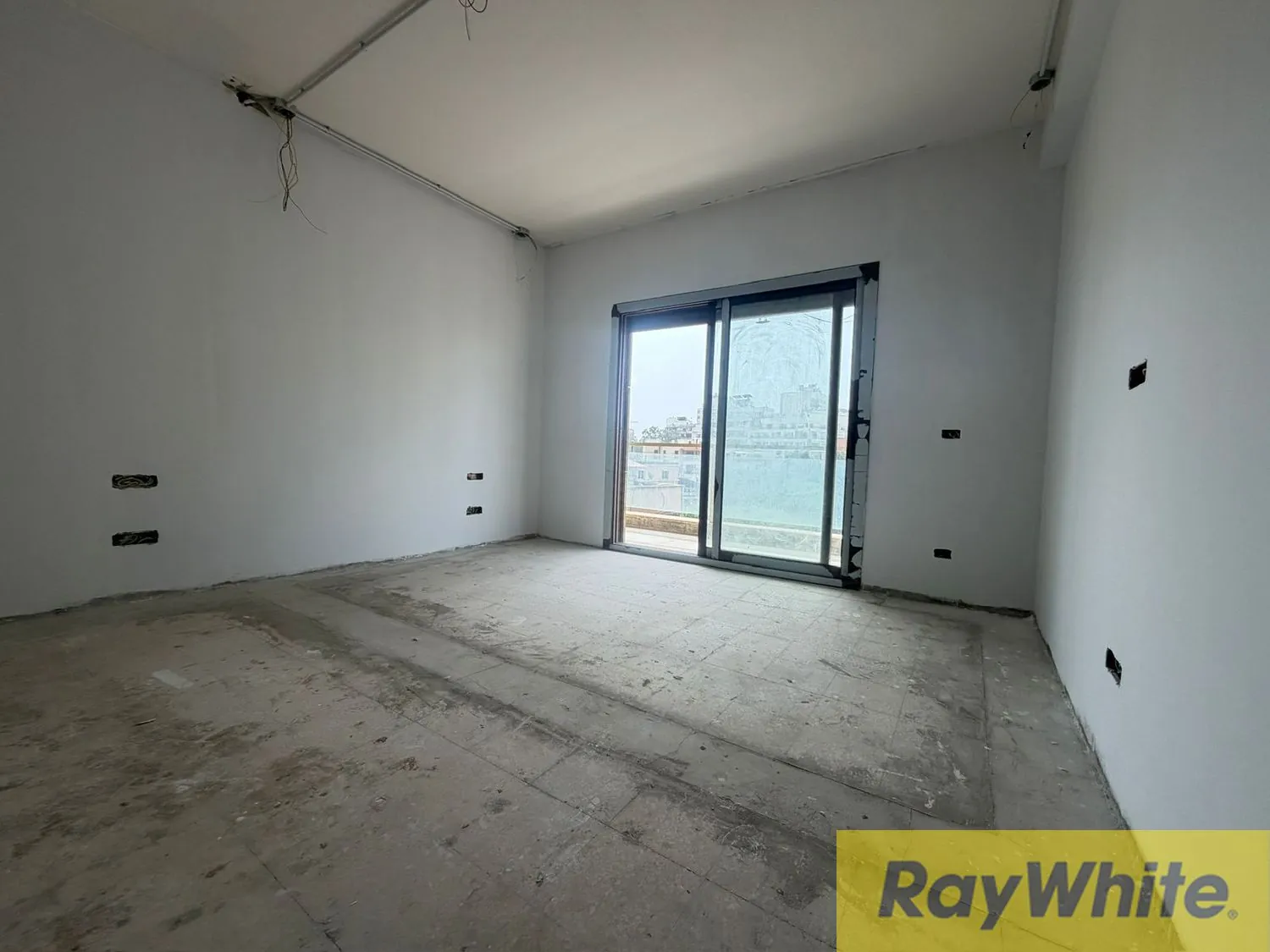 Core And Shell 500sqm Apartment In Burj El Murr With Downtown View — الصورة 4