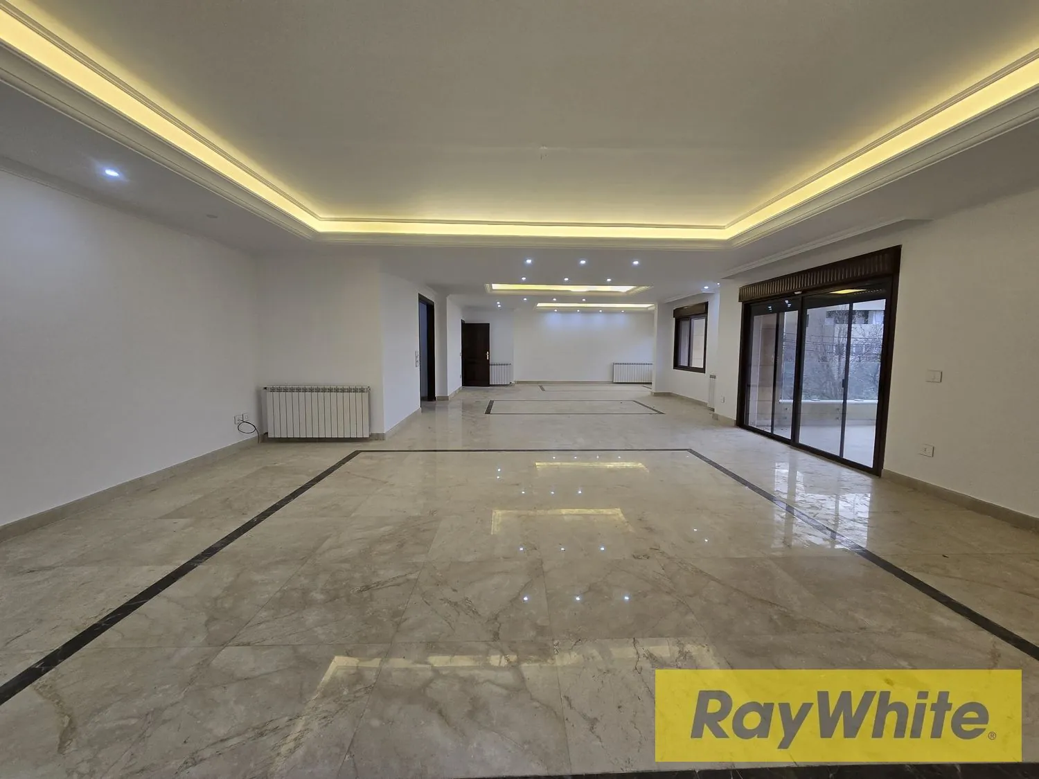 Apartment For Sale In Mtayleb – Stunning Sea View — الصورة 2