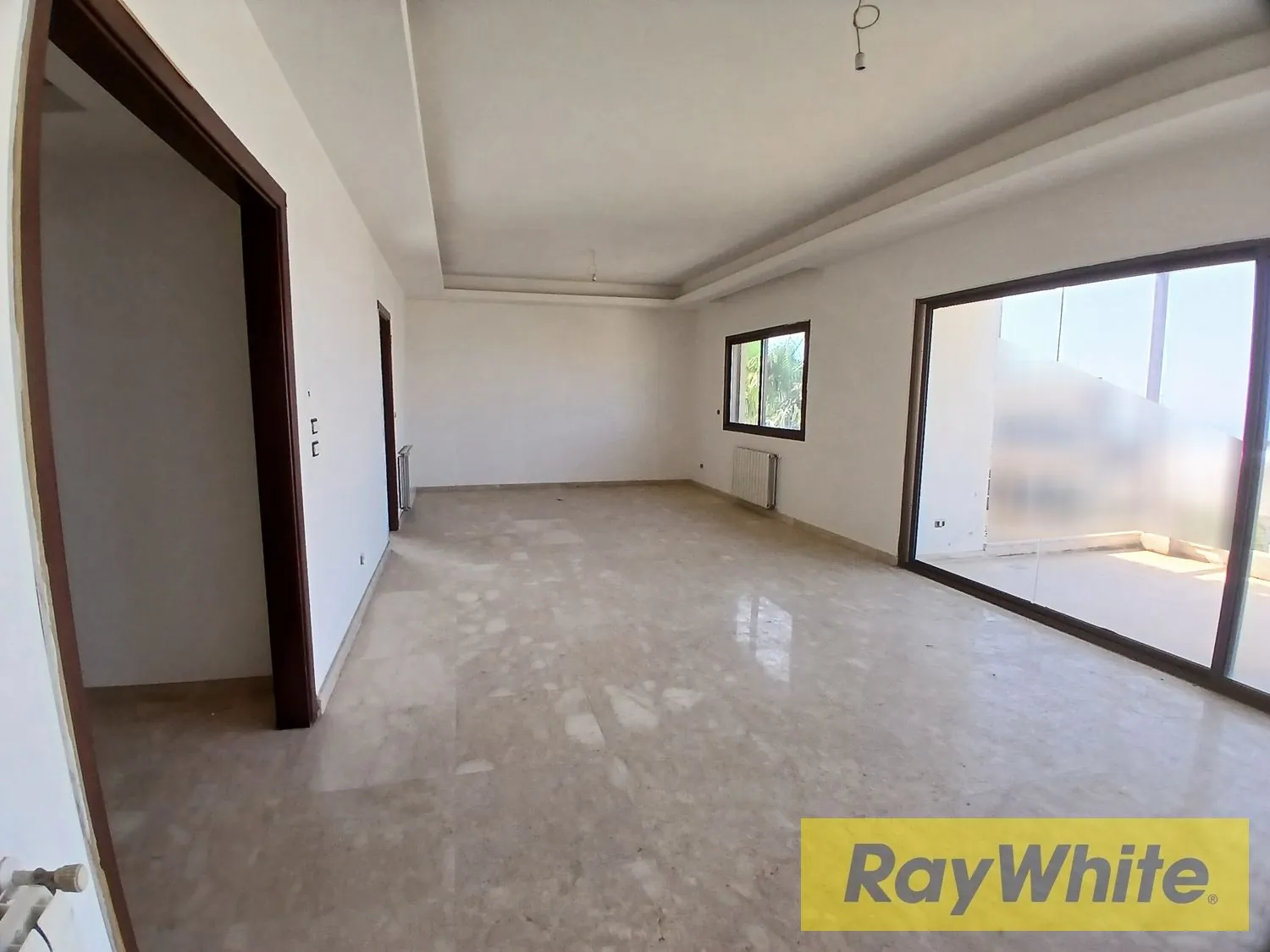 Apartment For Sale In Mtayleb