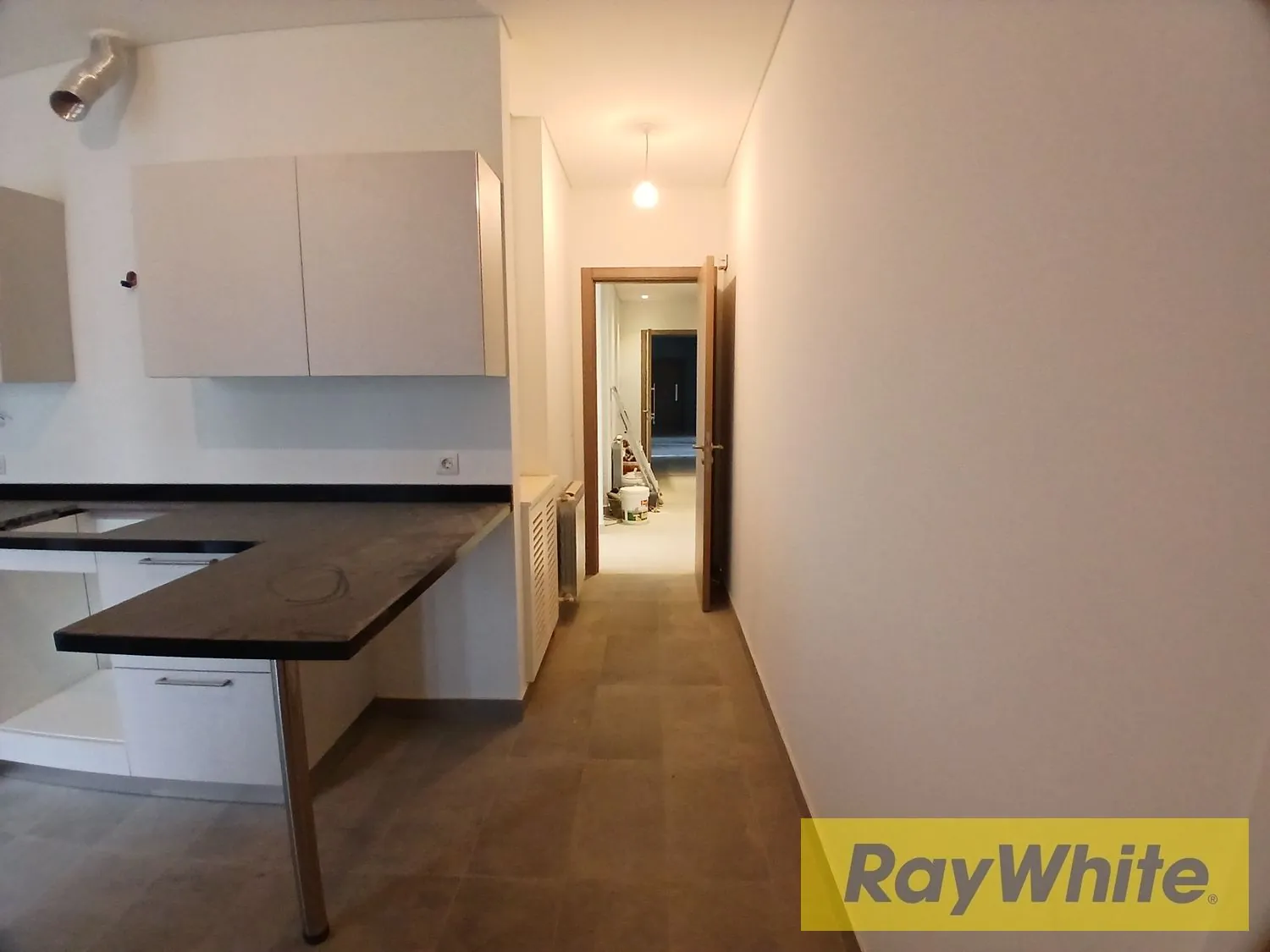 Spacious Duplex For Sale In Bikfaya | Mountain And Sea View — الصورة 4