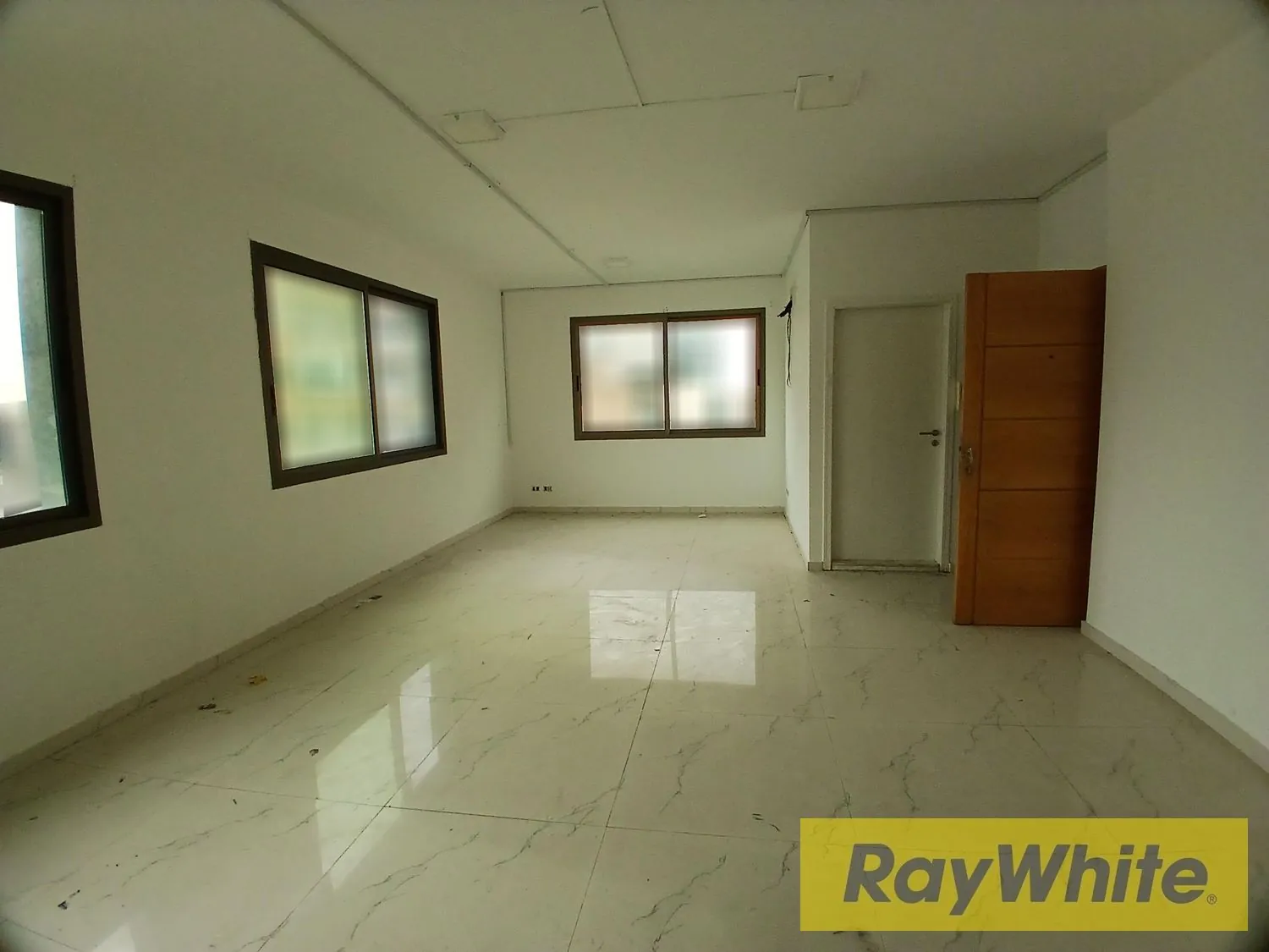 Office For Rent In Naqqache — الصورة 3