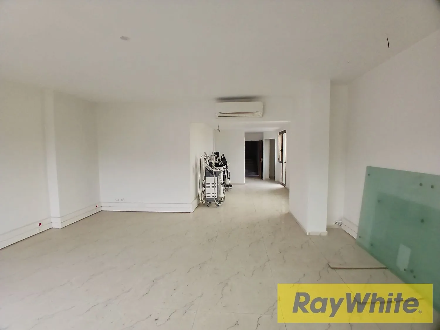Office For Rent In Naqqache — الصورة 4