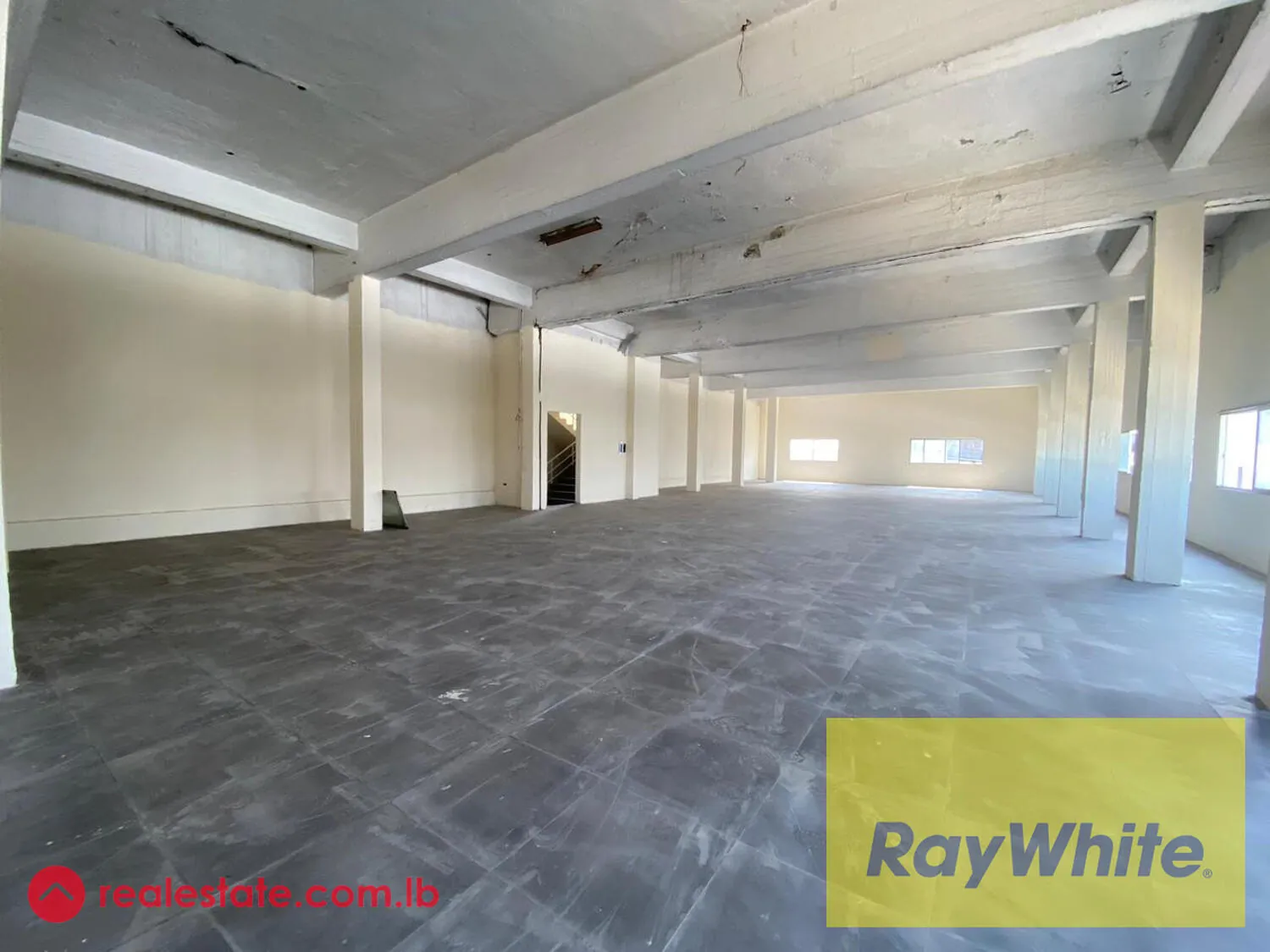 Office For Rent – Prime Spot In Dbayeh — الصورة 5