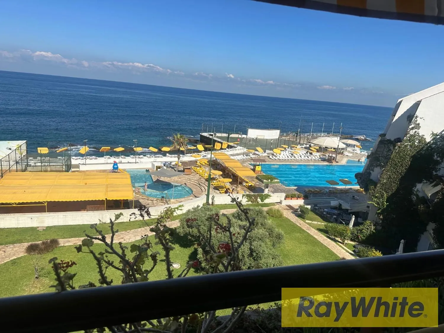 Duplex Chalet For Sale In Safra — الصورة 2