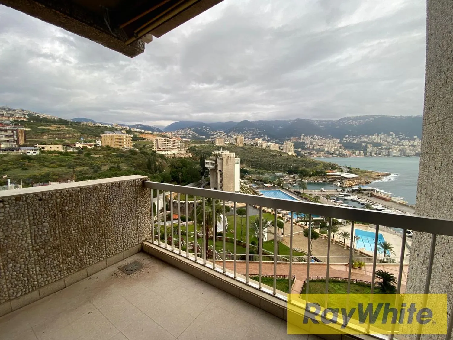 Chalet For Rent In Tabarja — الصورة 4