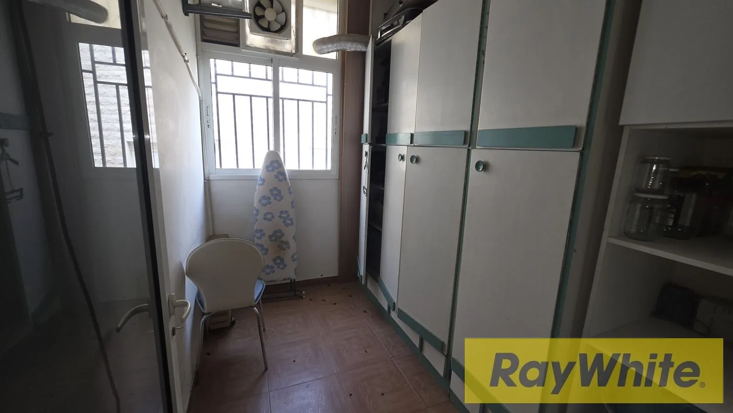 Apartment For Sale In Kfaryassine — الصورة 3