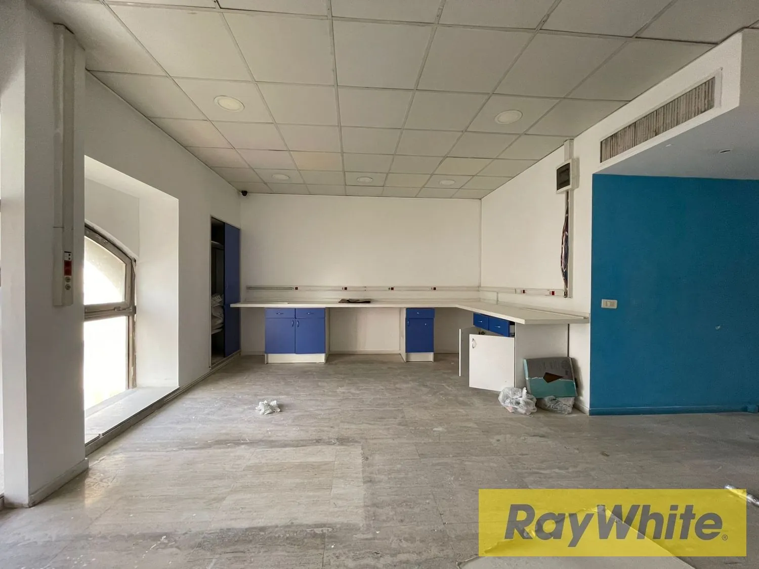 Office For Rent In Achrafieh-sassine! — photo 1