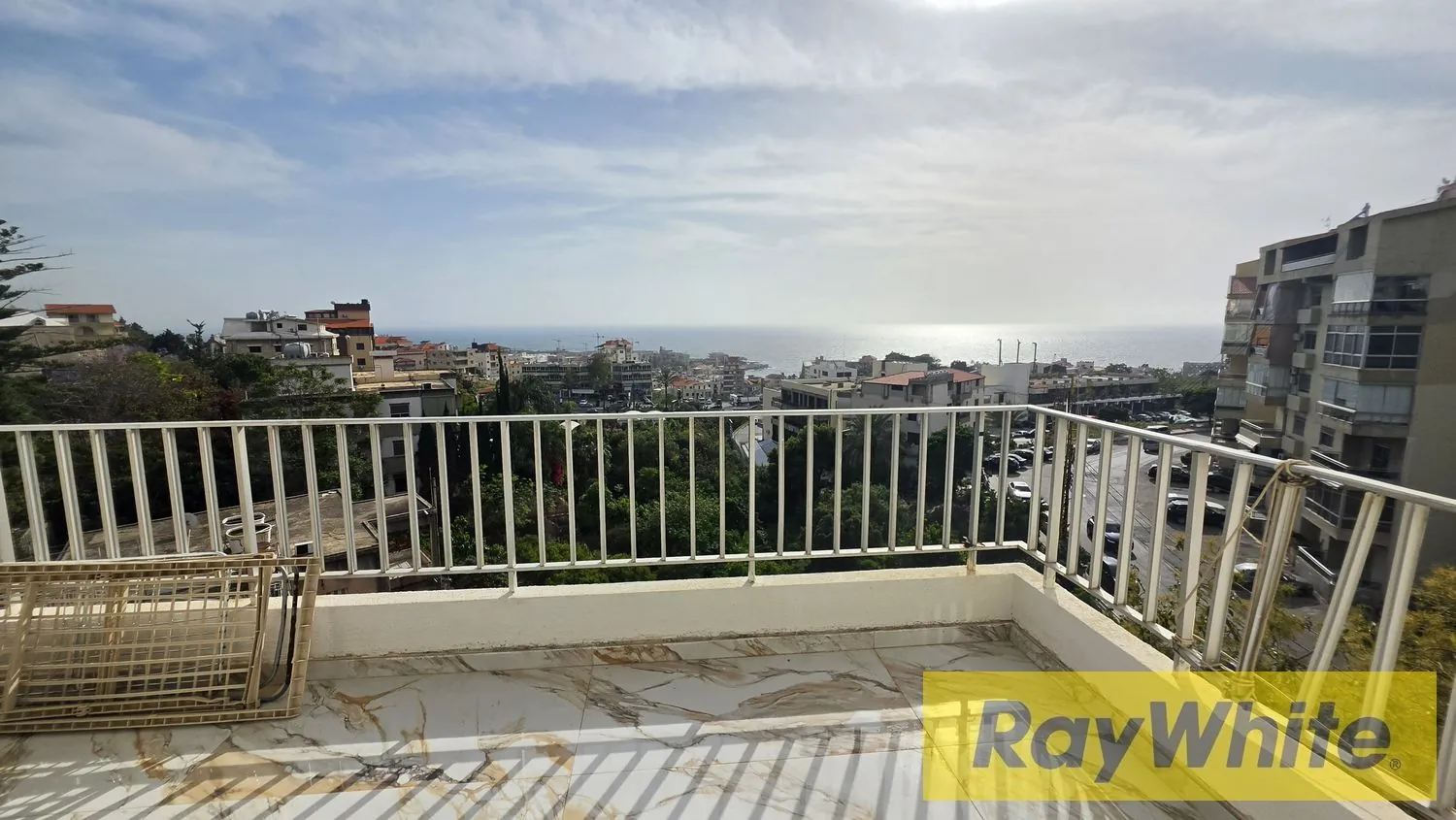 Apartment For Rent In Tabarja