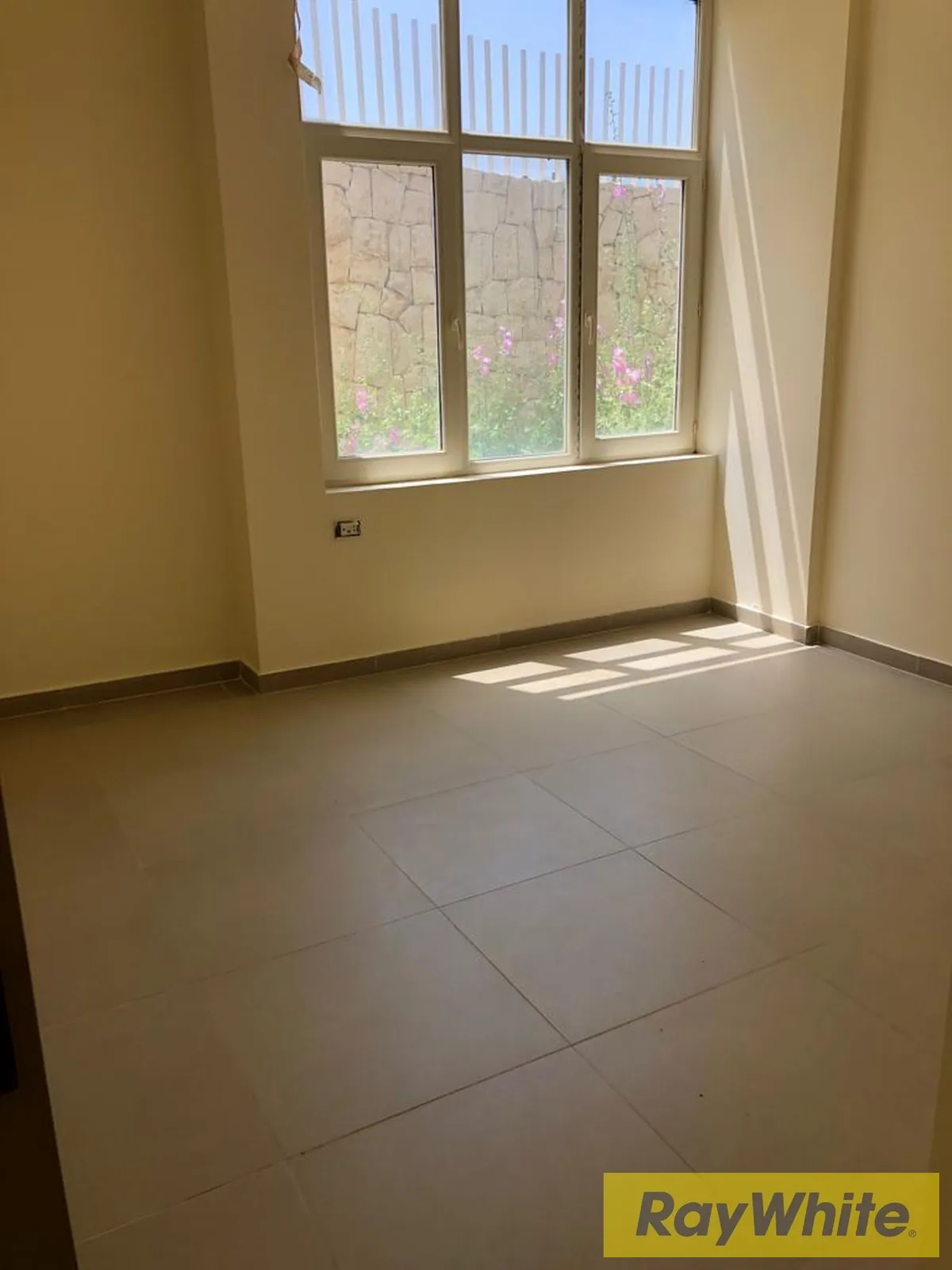 Suplex Apartment For Sale In Nahr Ibrahim Jbeil — الصورة 5