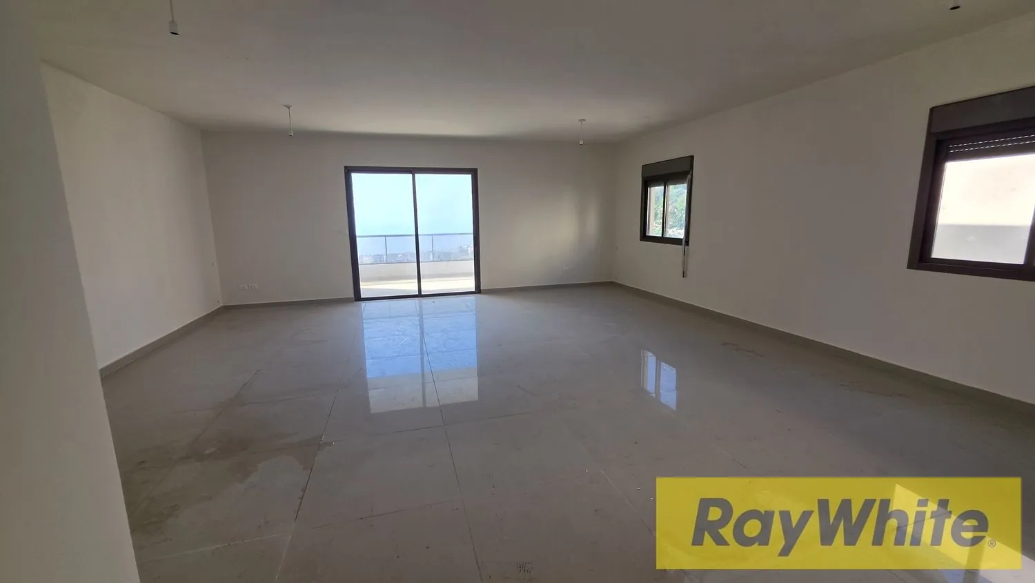 Duplex Apartment For Sale In Safra — الصورة 2