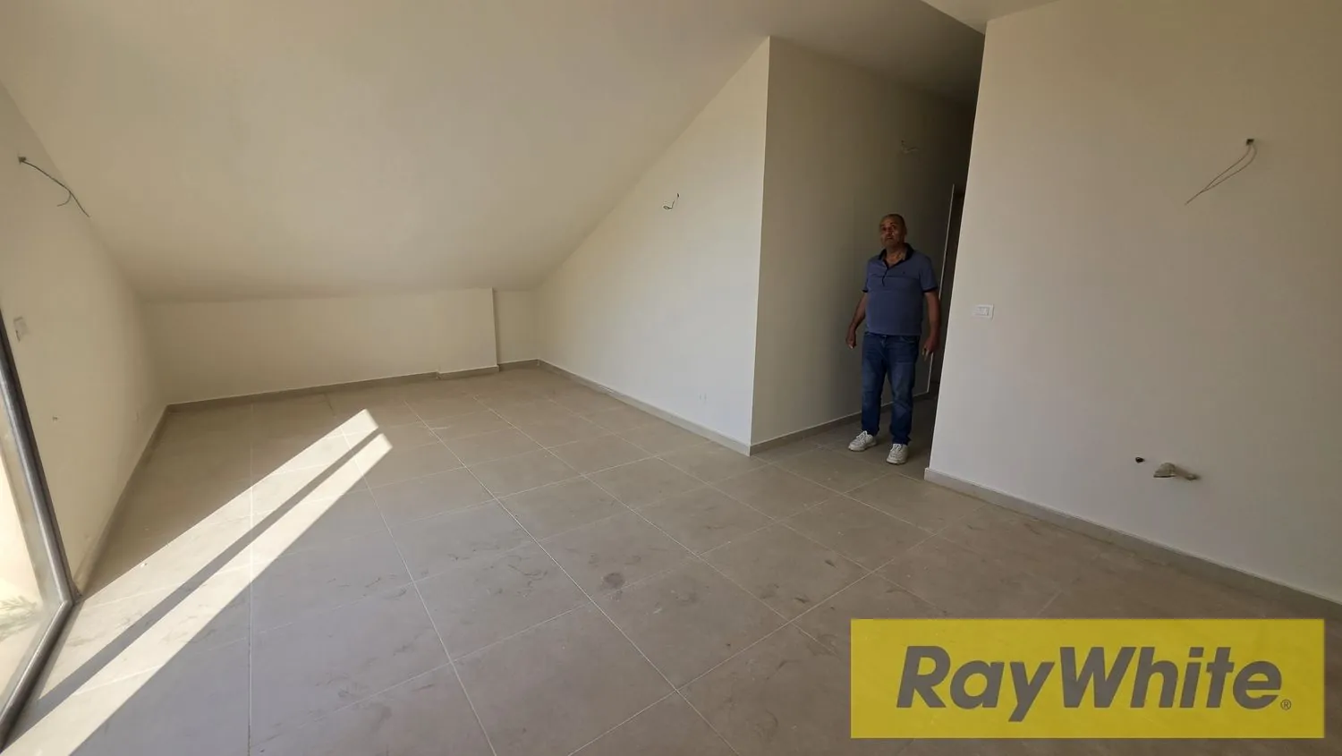 Duplex Apartment For Sale In Safra — الصورة 5