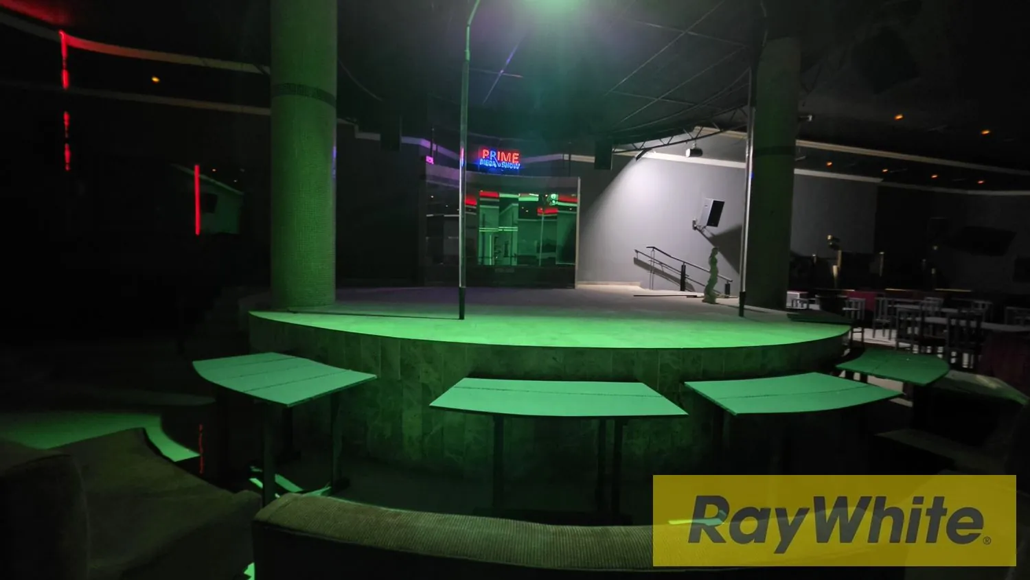 Super Night Club For Rent In Tabarja — الصورة 5
