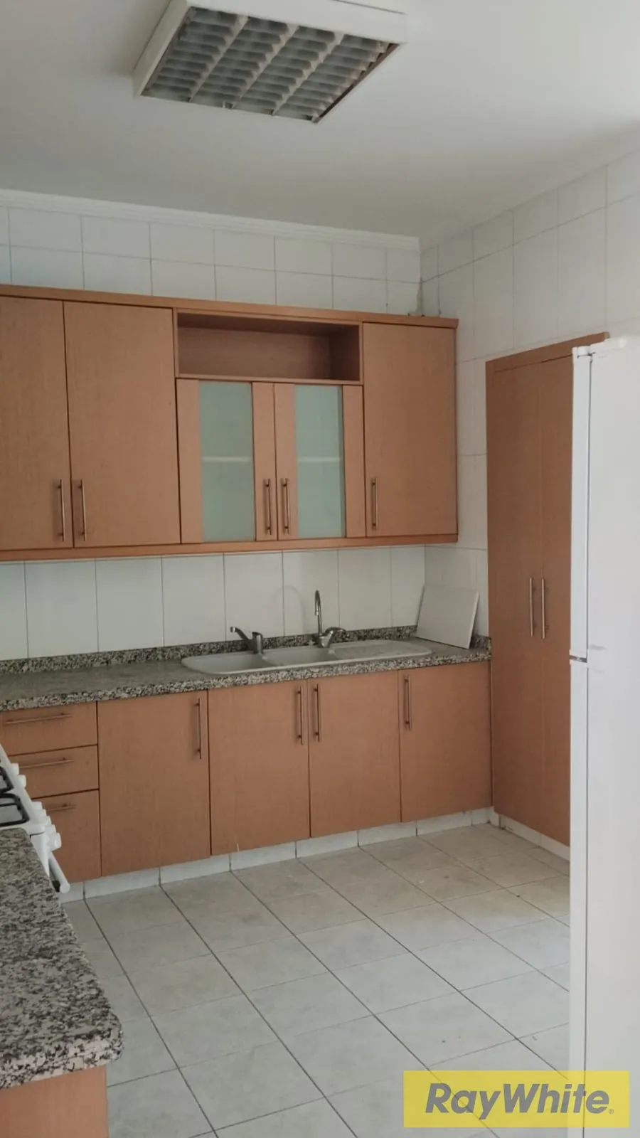 Spacious Apartment For Sale In Achrafieh With City View — الصورة 5