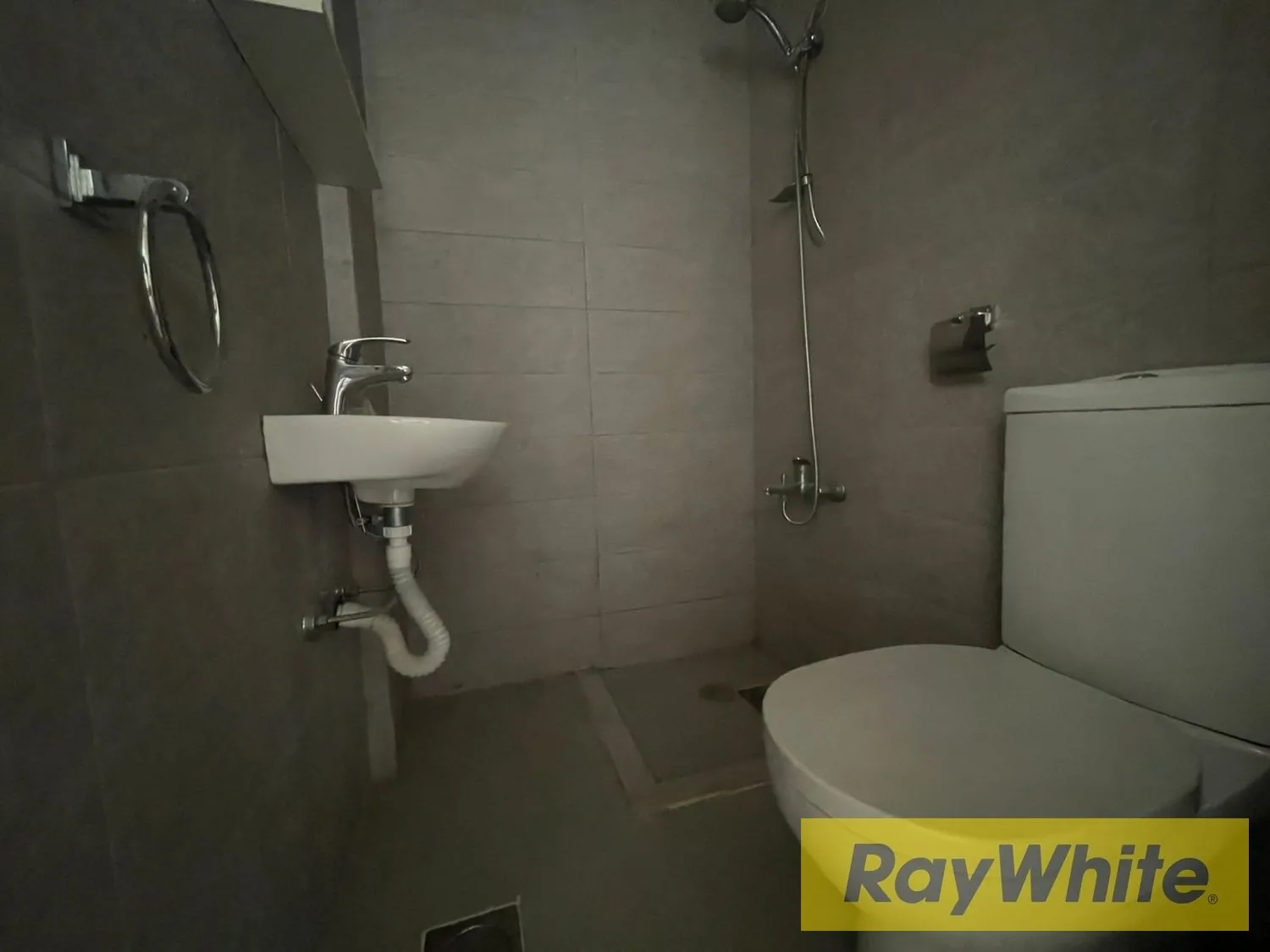 Cozy Semi-furnished Apartment For Rent In Rizk, Achrafieh — photo 5