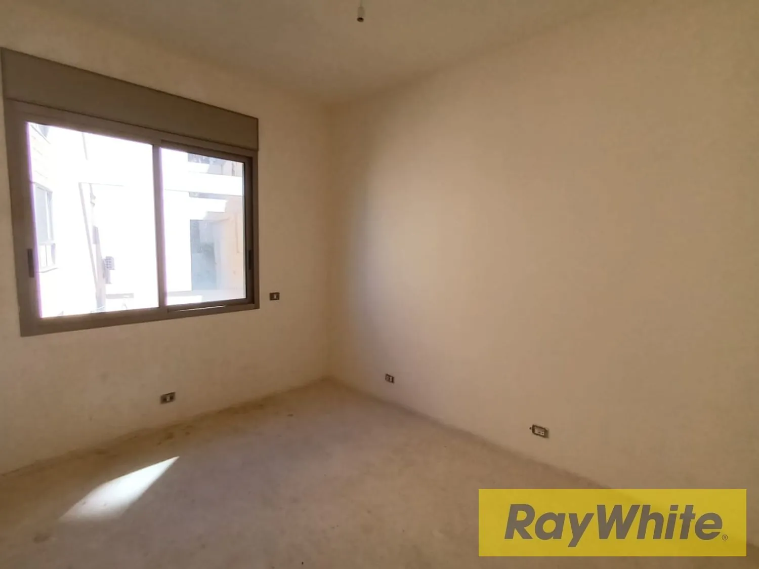 Spacious Apartment For Sale In Beit El Chaar — الصورة 4