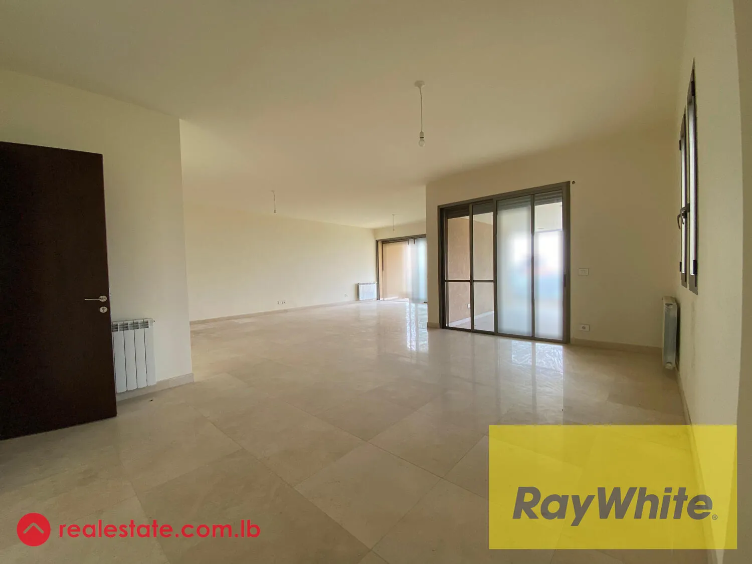 Apartment For Sale In Dbayeh — الصورة 4