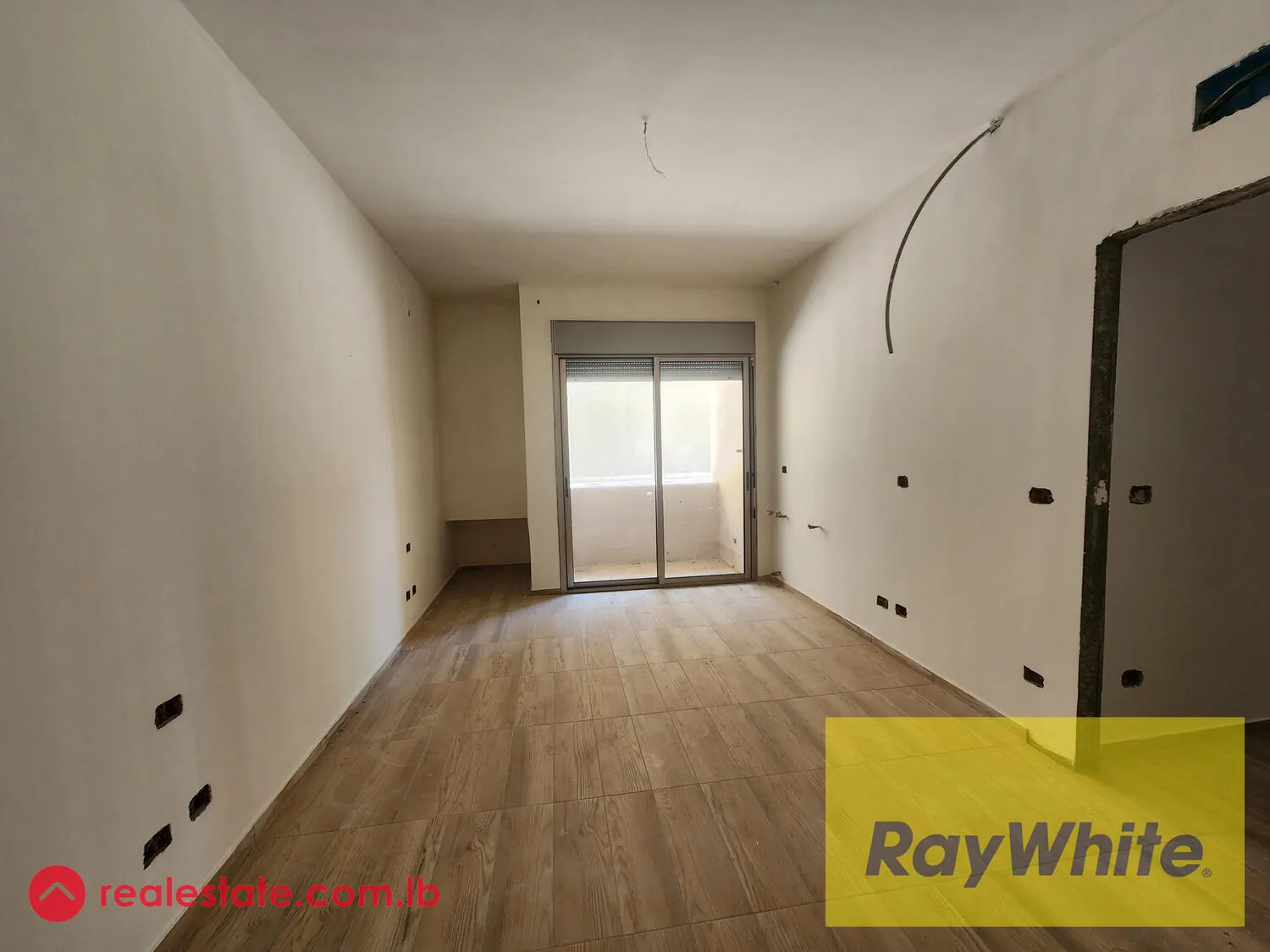 Apartment For Sale In Bsalim — الصورة 5