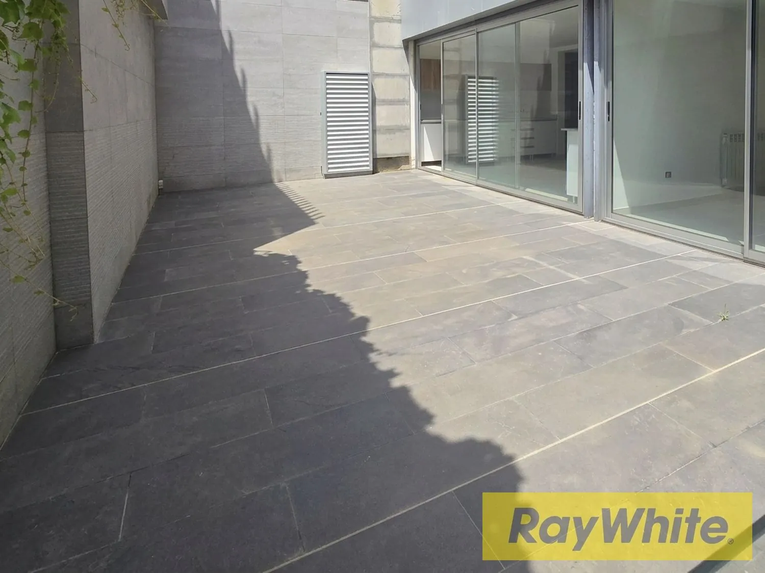 Duplex With 350m² Garden For Sale In Rabieh — الصورة 5