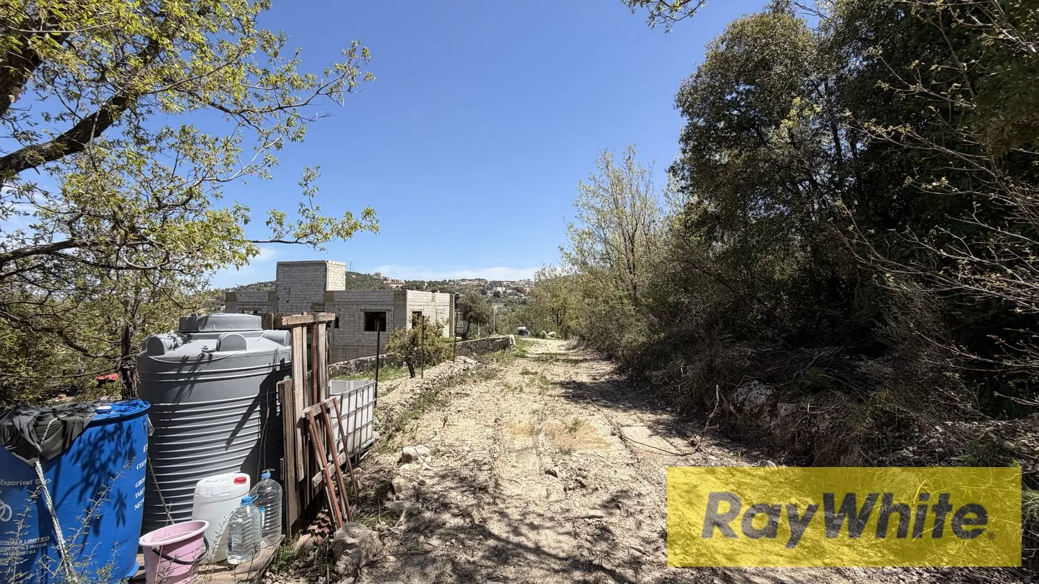 Land For Sale In Mechmech Jbeil — الصورة 4