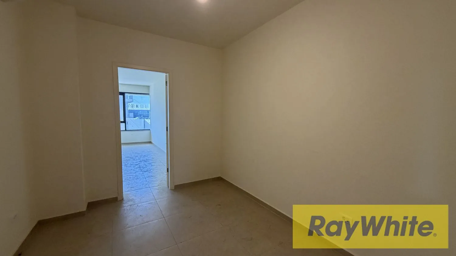 Office For Rent In Jbeil — photo 2