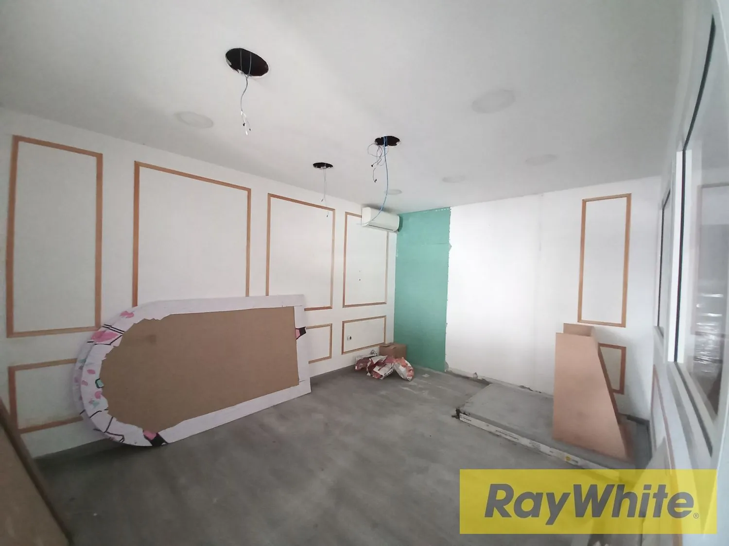 Shop For Rent In Zalka — الصورة 2