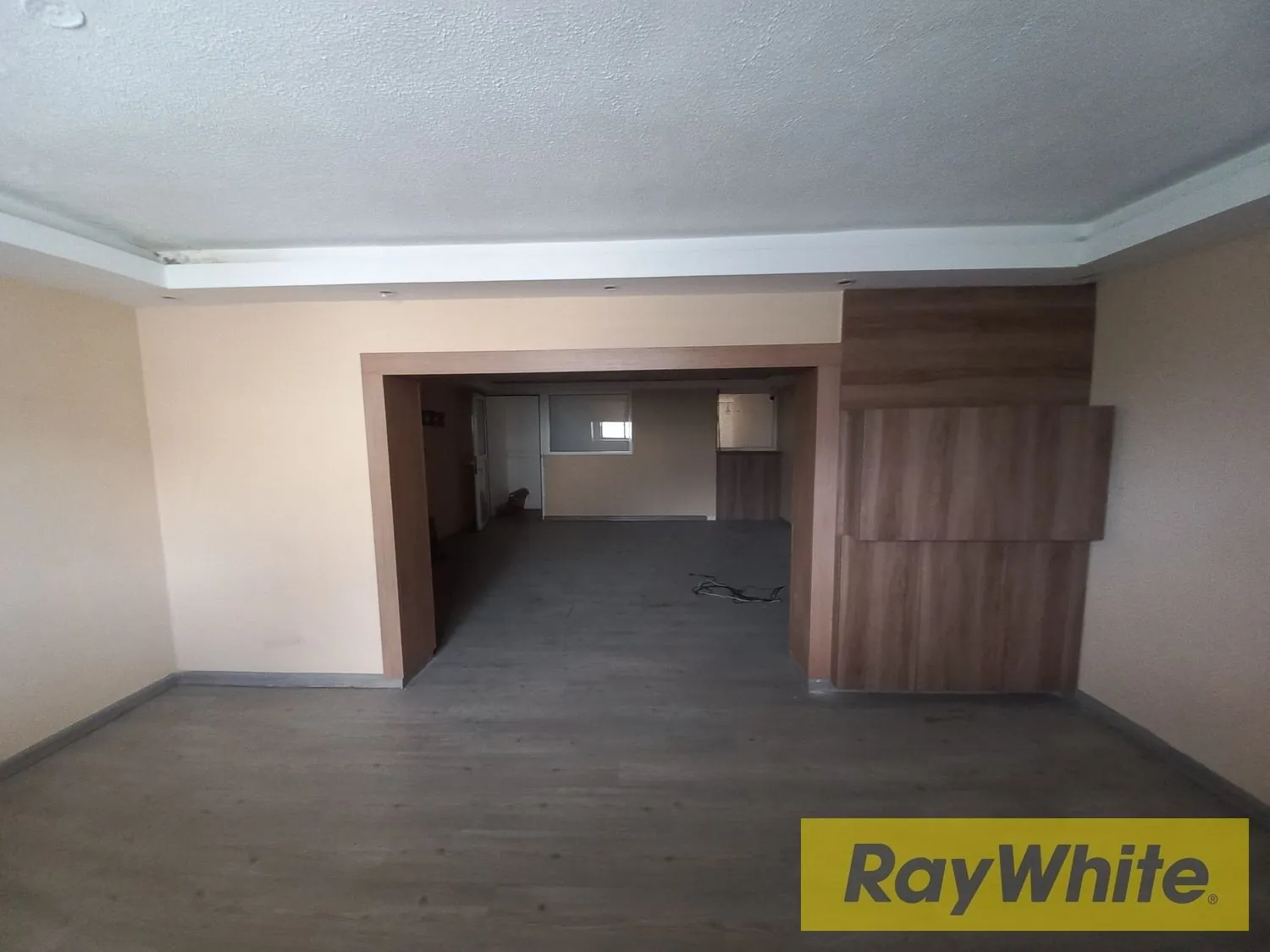 Shop For Rent In Zalka — الصورة 5