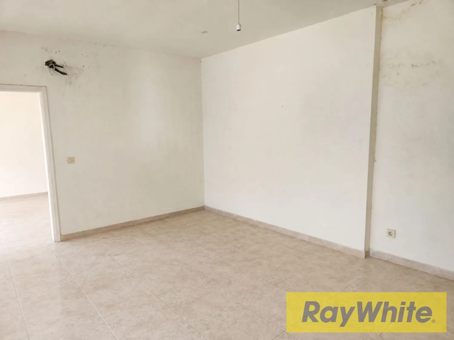 Shop For Rent In Nabay Main Road — الصورة 2