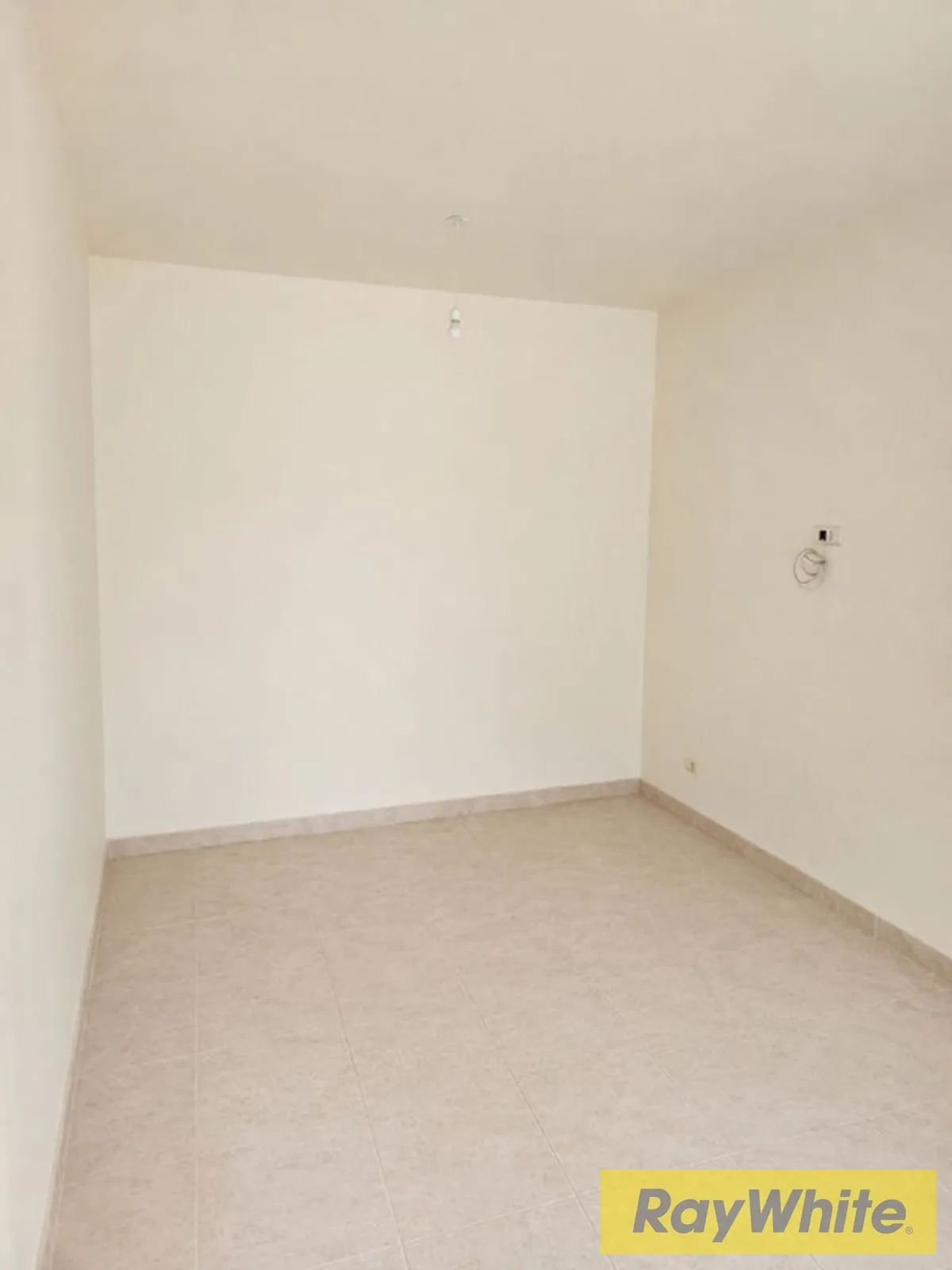 Shop For Rent In Nabay Main Road — الصورة 3