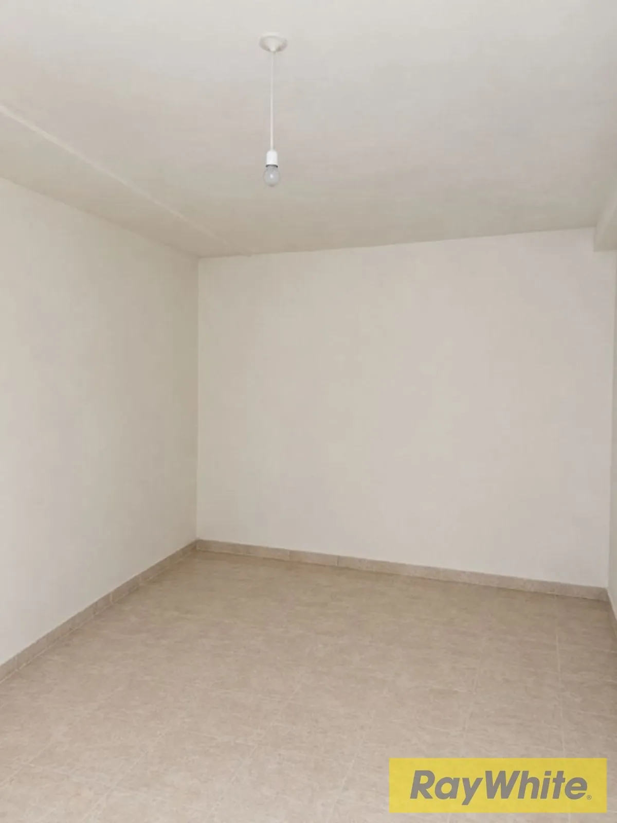 Shop For Rent In Nabay Main Road — الصورة 4