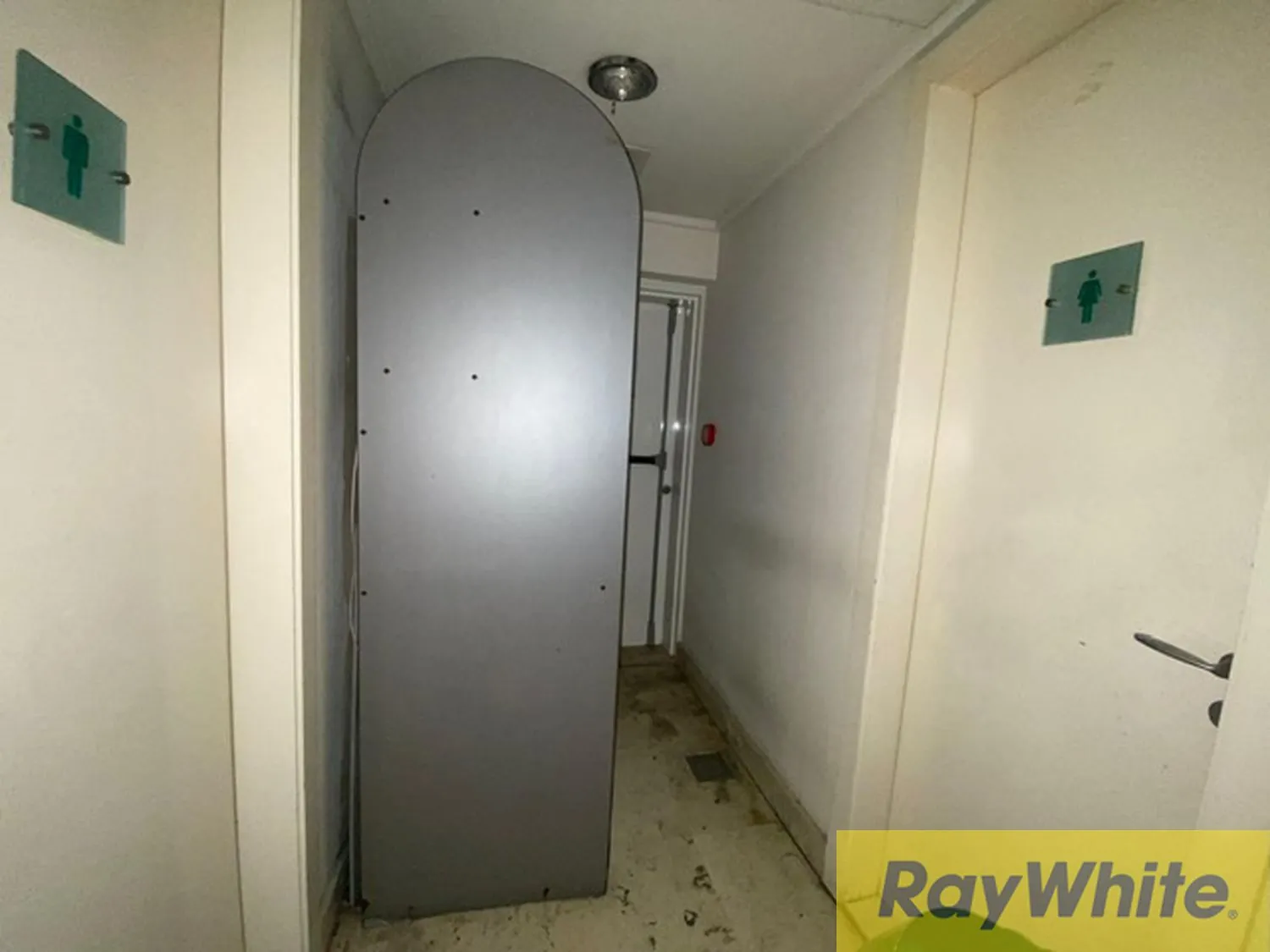 Office For Rent In Hamra — photo 4