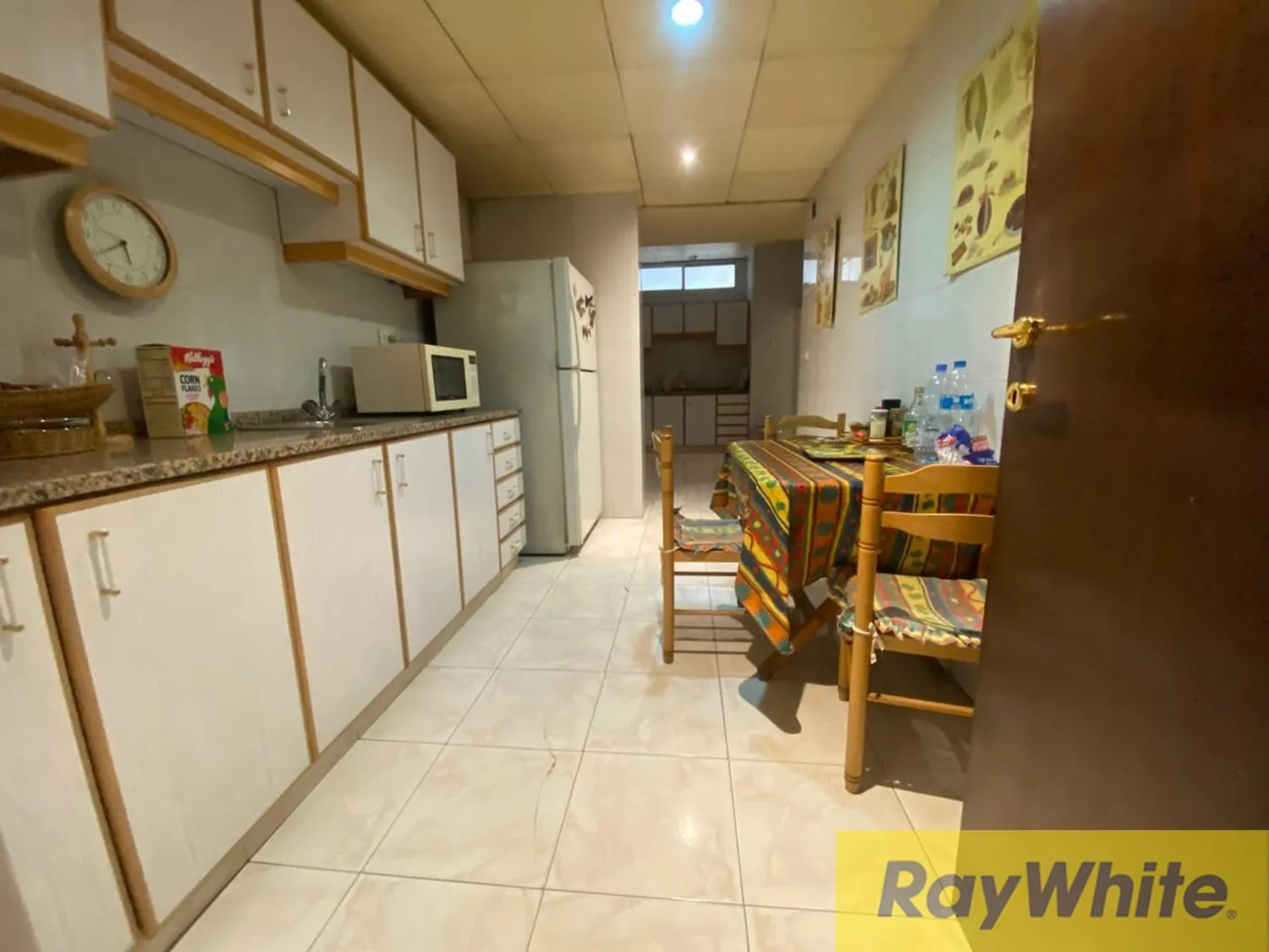 Apartment For Sale In Hamra — الصورة 4