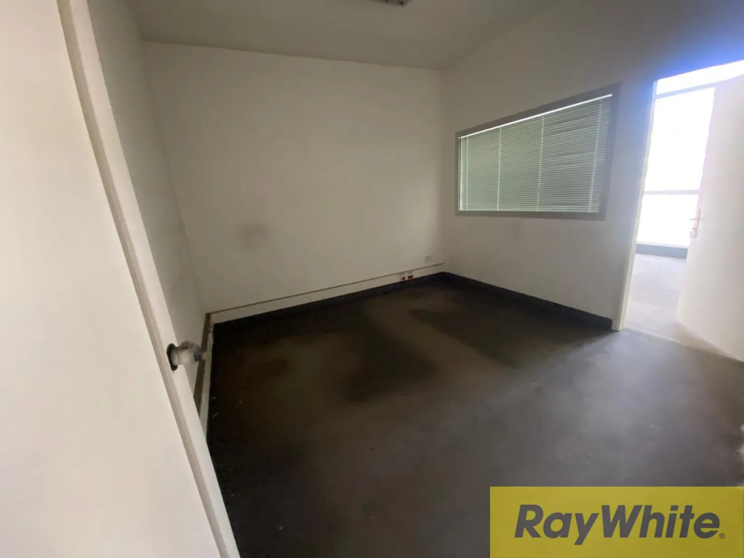 Office For Sale In Kantari — الصورة 3
