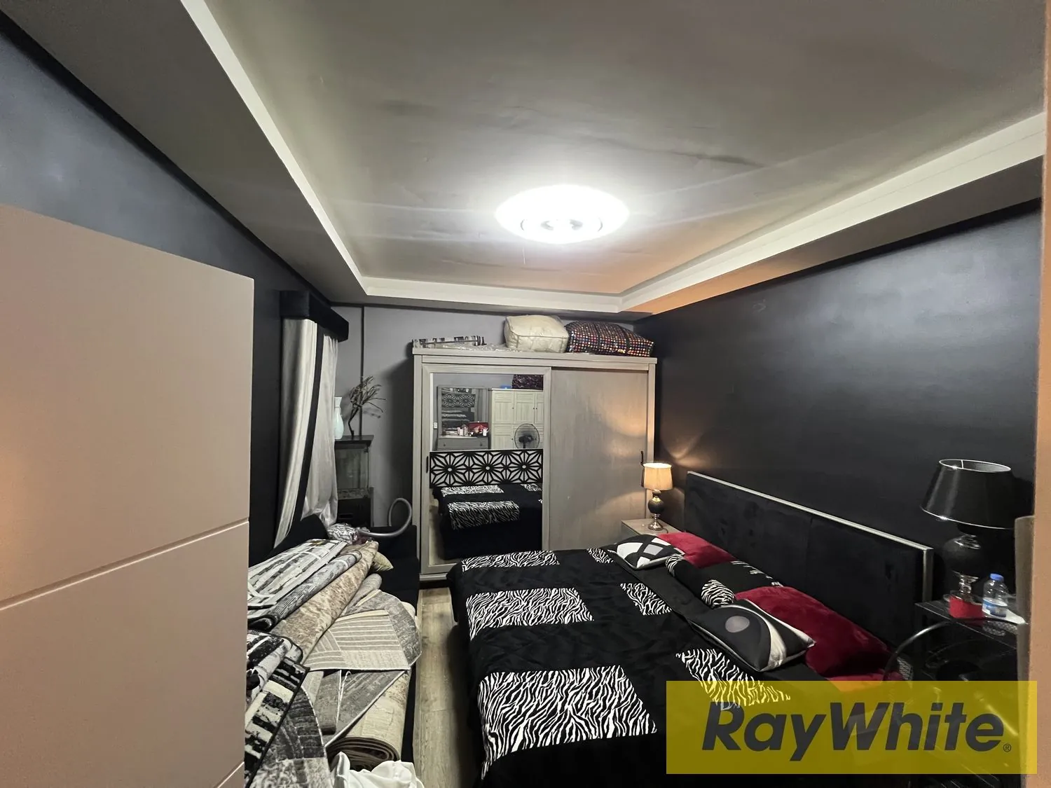 Used Apartment For Sale In Tripoli- Al Mina Road With A City View. — الصورة 5