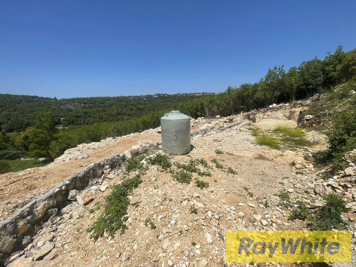 Land For Sale In Mechmech Jbeil — الصورة 5