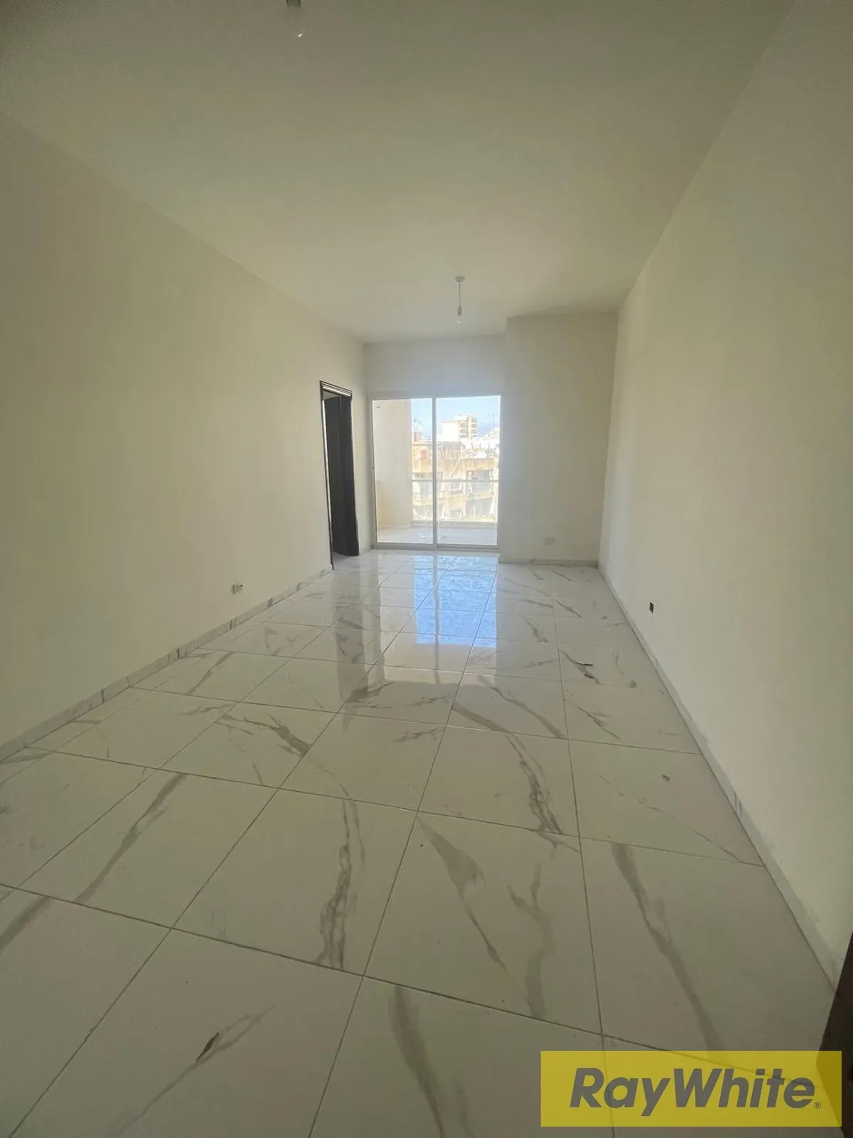 Apartment For Sale In Sed El Bauchrieh — photo 3