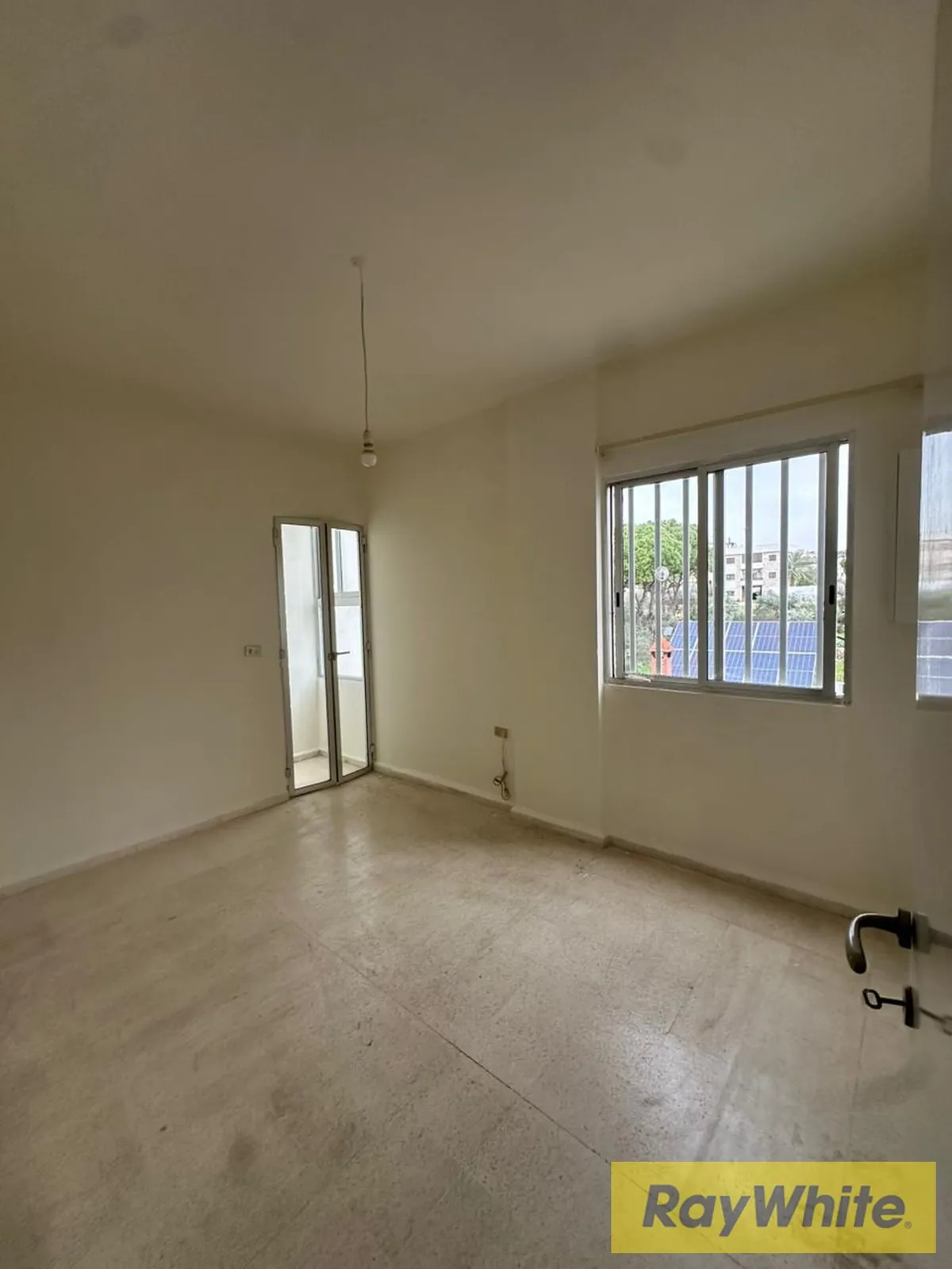Apartment For Sale In Amchit For Sale — الصورة 3
