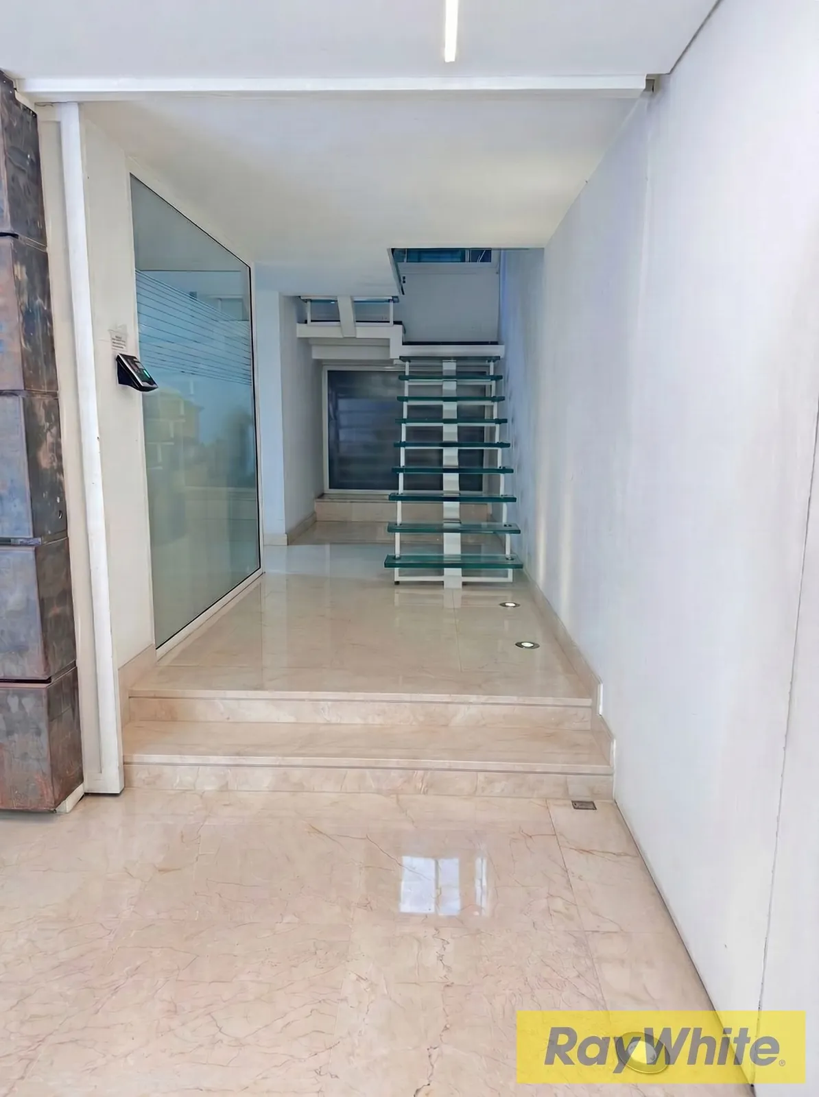 Prestigious Office For Sale In Achrafieh Carré D’or — الصورة 3