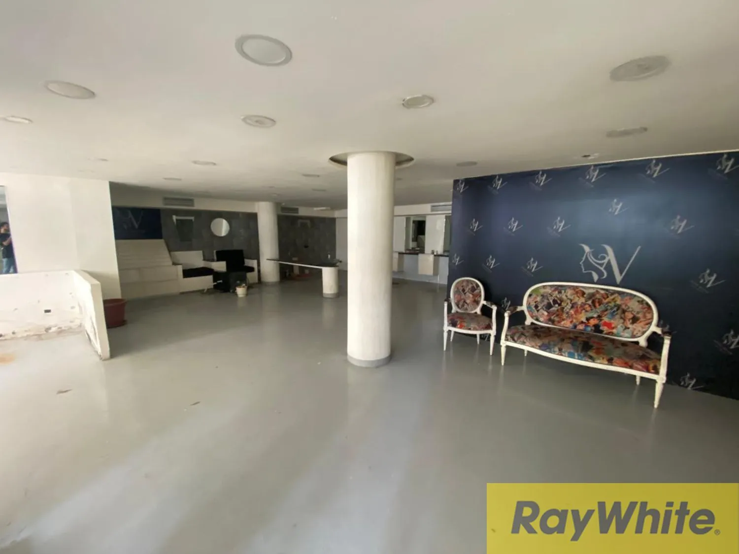 Shop For Sale In Hamra