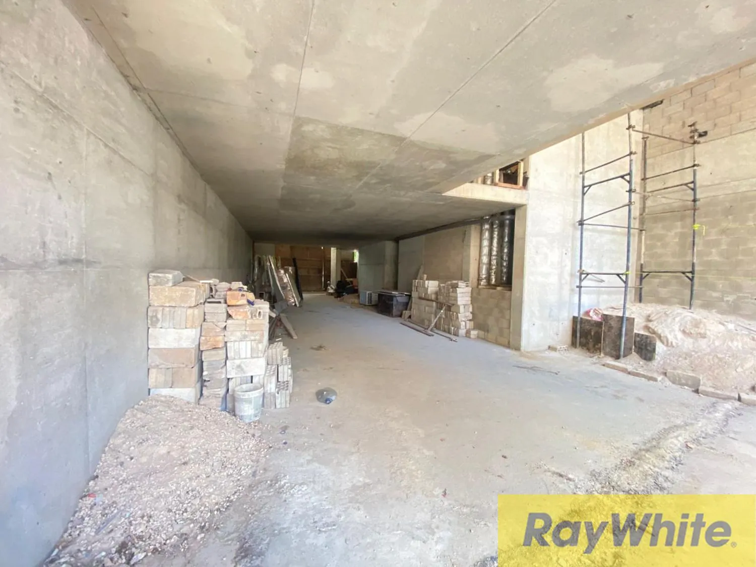 Showroom For Sale In Ras Beirut